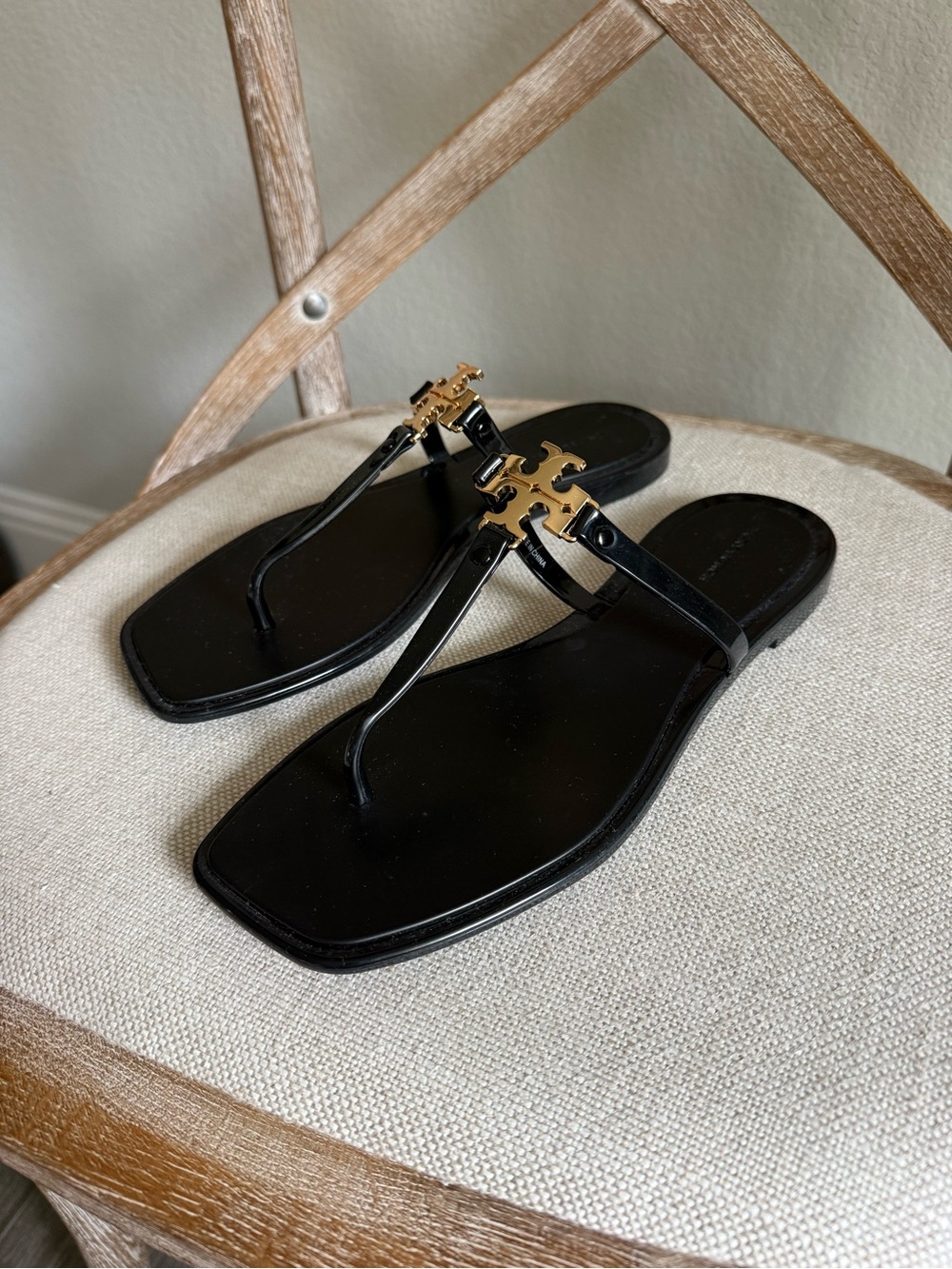 Tory Burch Roxanne Jelly Thong Sandal